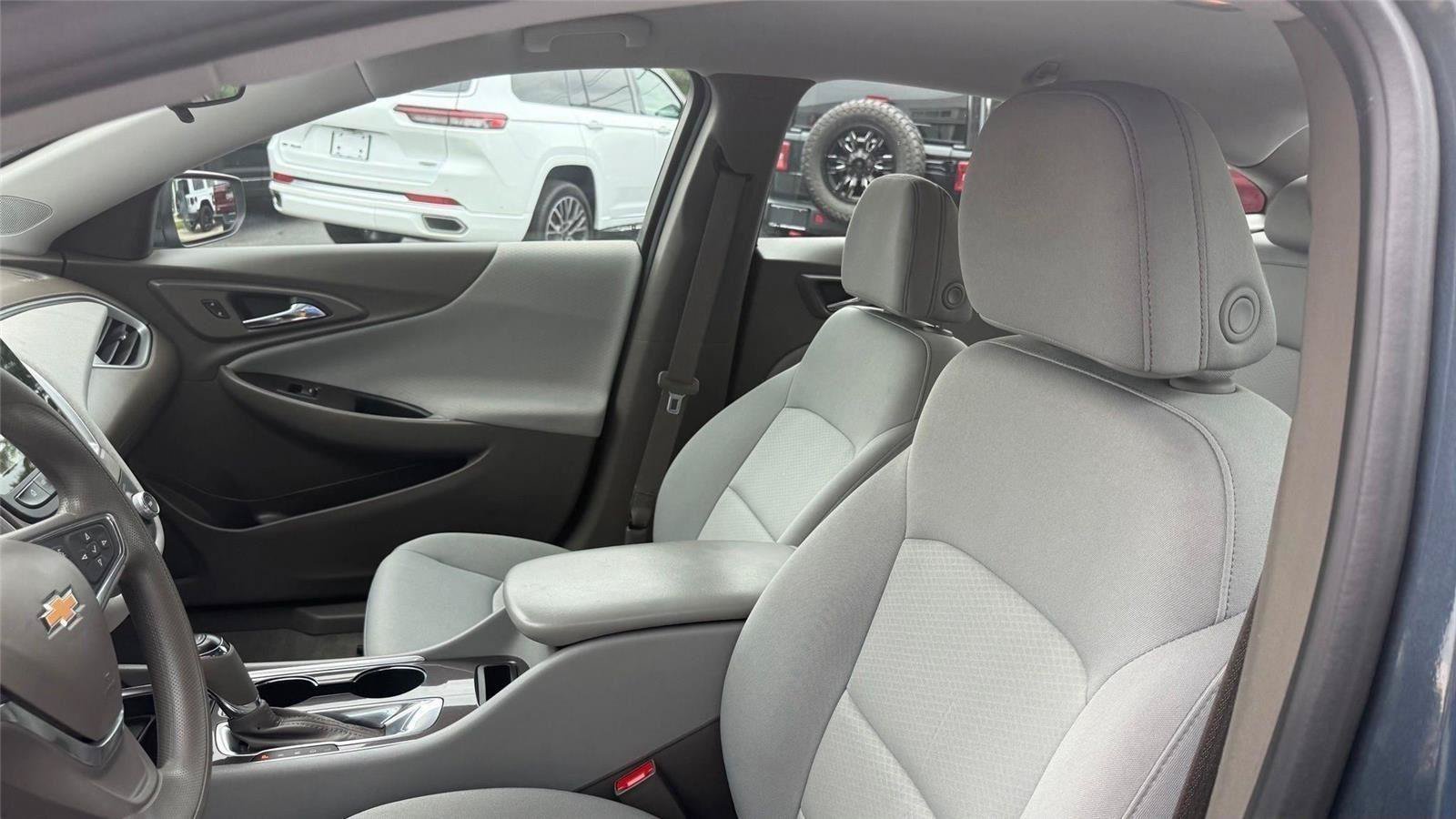 Used 2020 Chevrolet Malibu LS w/ Driver Confidence Package II FWD image 41