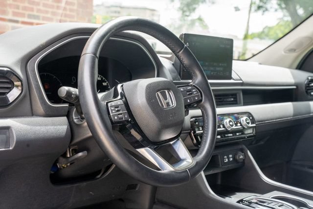 Used 2024 Honda Pilot Touring image 20