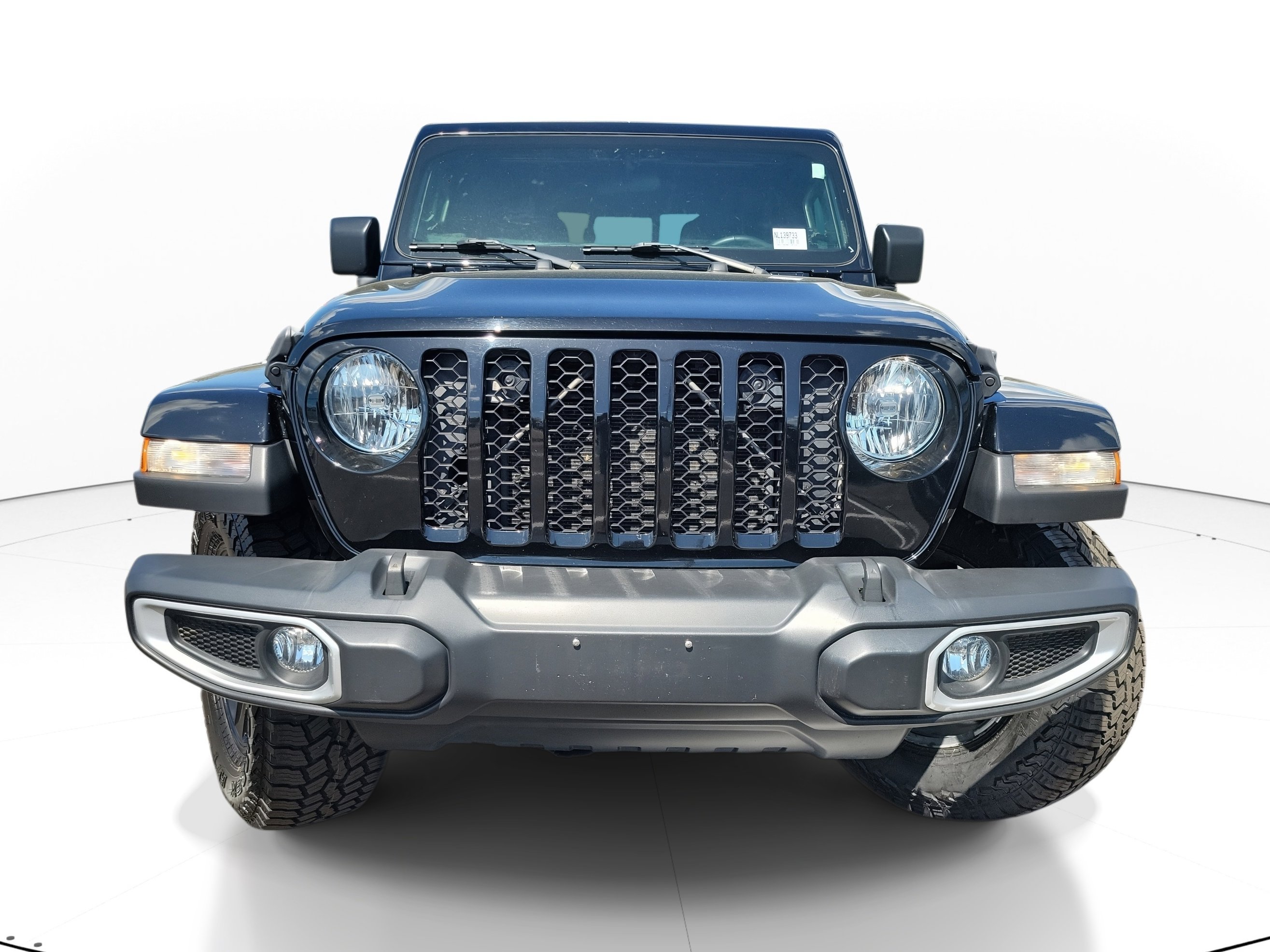 Used 2022 Jeep Gladiator Sport image 2