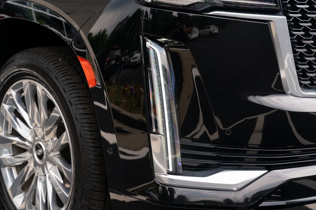 Used 2022 Cadillac Escalade ESV Premium Luxury AWD/4WD image 9