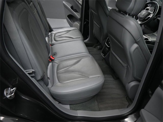 Used 2020 Lincoln Nautilus Reserve w/ Equipment Group 202A image 15