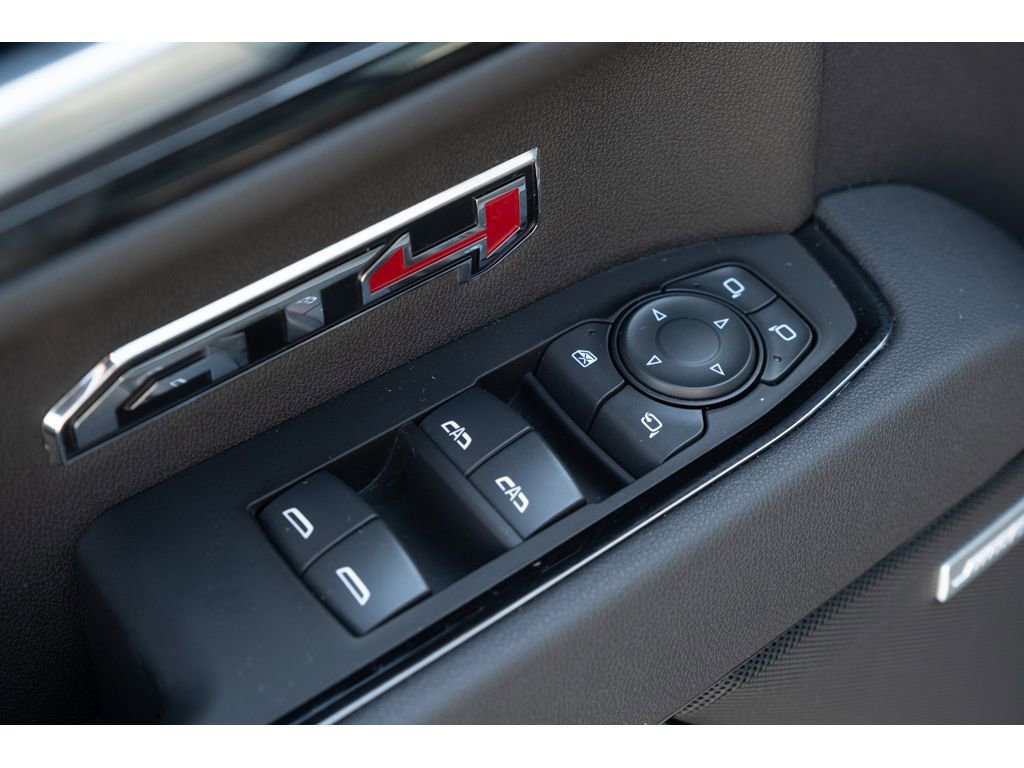 Used 2025 GMC Sierra 1500 AT4 w/ AT4 Premium Package image 14