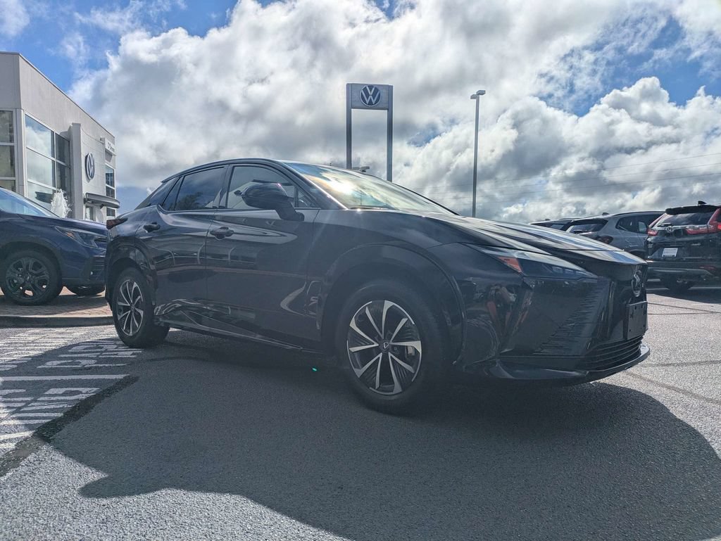Used 2024 Lexus RZ 300e Premium w/ Accessory Package (Z1) FWD image 3