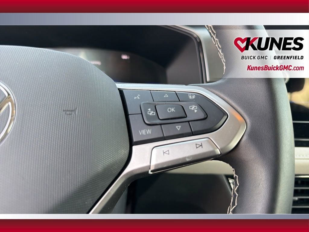 Used 2025 Volkswagen Taos S AWD/4WD image 23