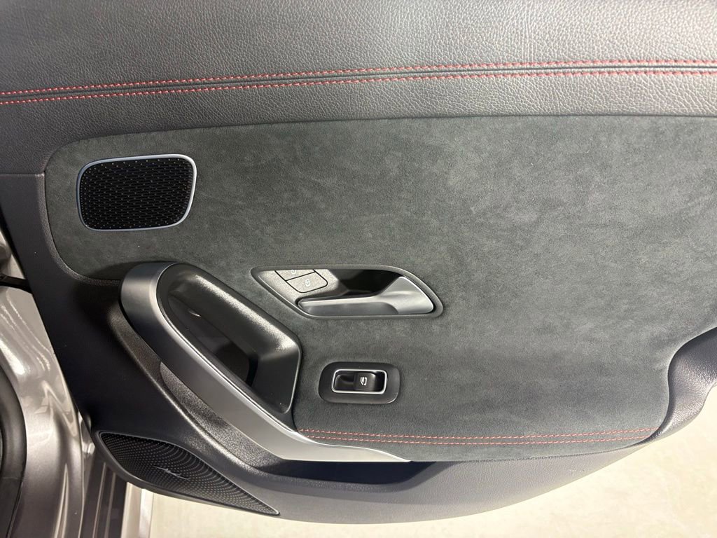 Used 2025 Mercedes-Benz CLA 250 image 18
