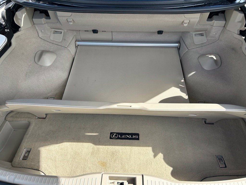 Used 2010 Lexus IS 350C w/ Luxury Pkg RWD image 26