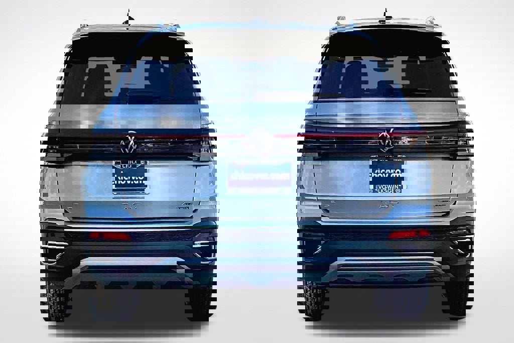 New 2026 Volkswagen Taos SE AWD/4WD image 3