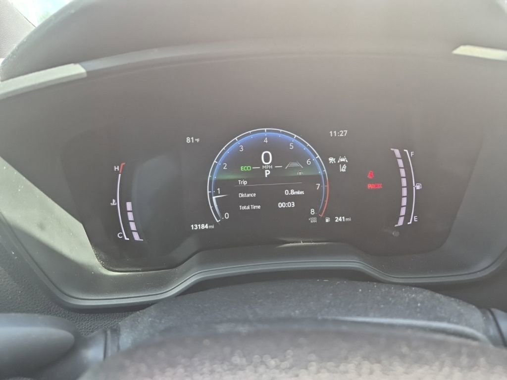 Used 2025 Toyota Corolla SE w/ SE Premium Package image 6