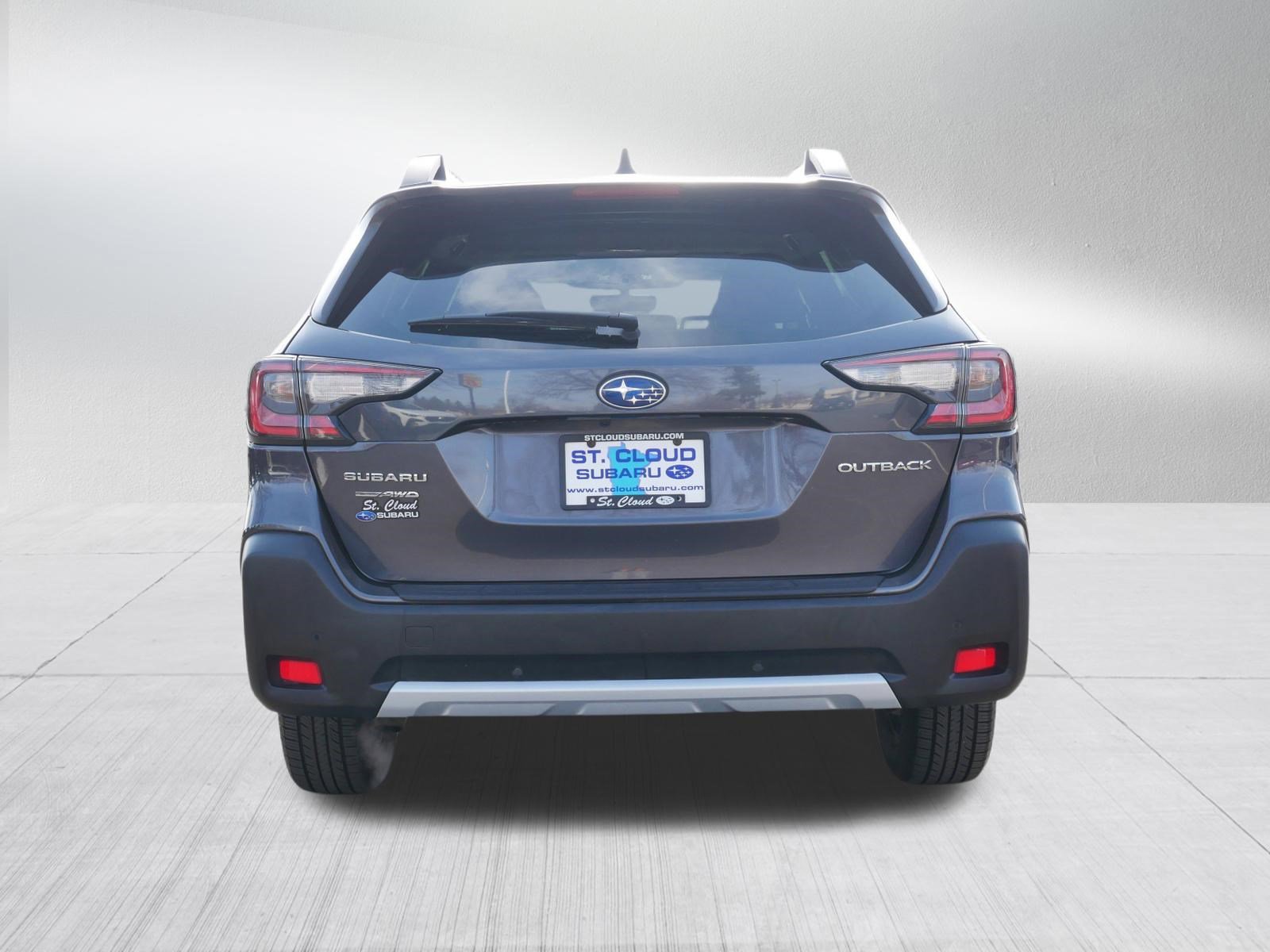 Used 2023 Subaru Outback Limited image 6