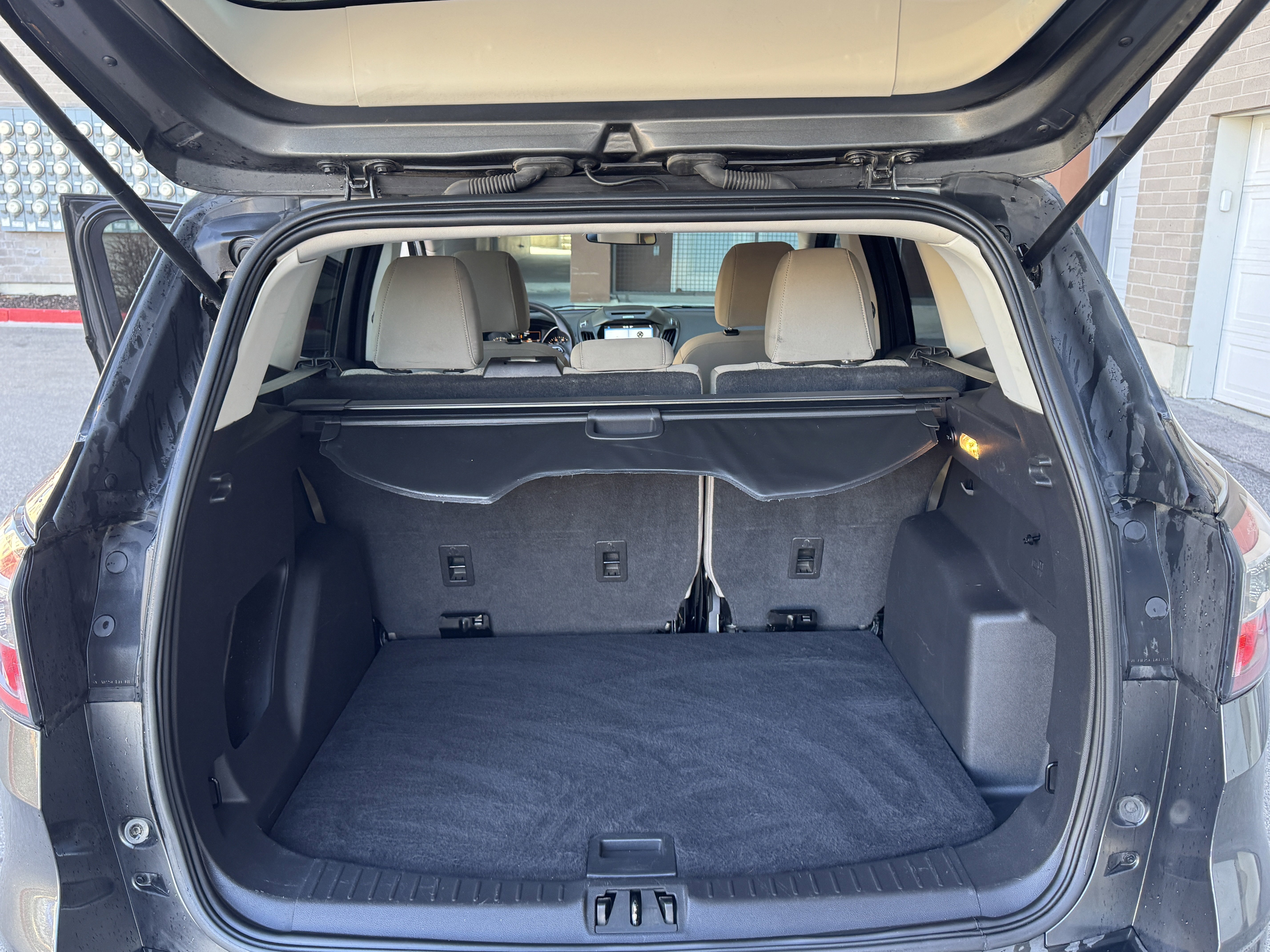 Used 2017 Ford Escape SE w/ Equipment Group 201A image 29