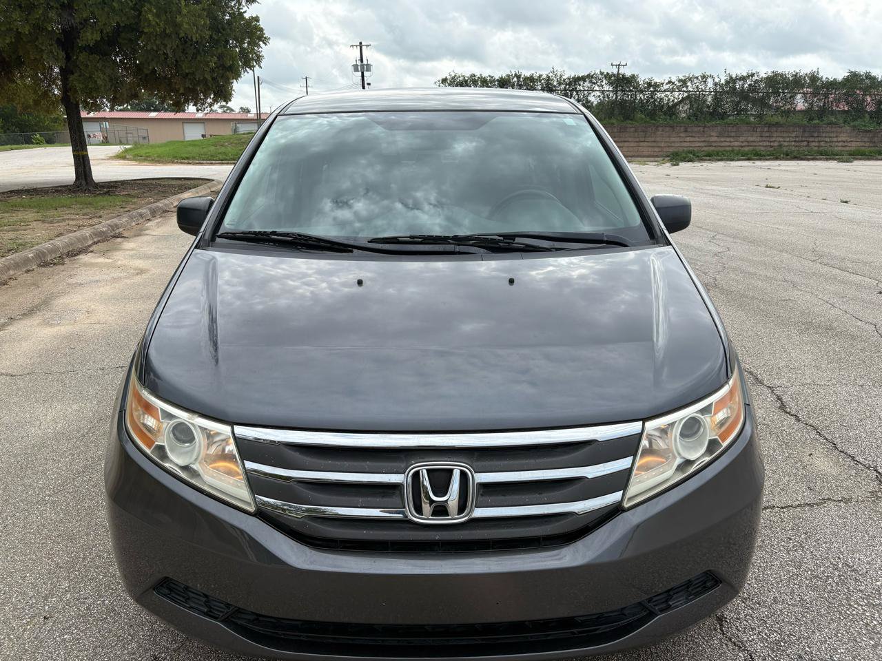 Used 2011 Honda Odyssey LX image 3