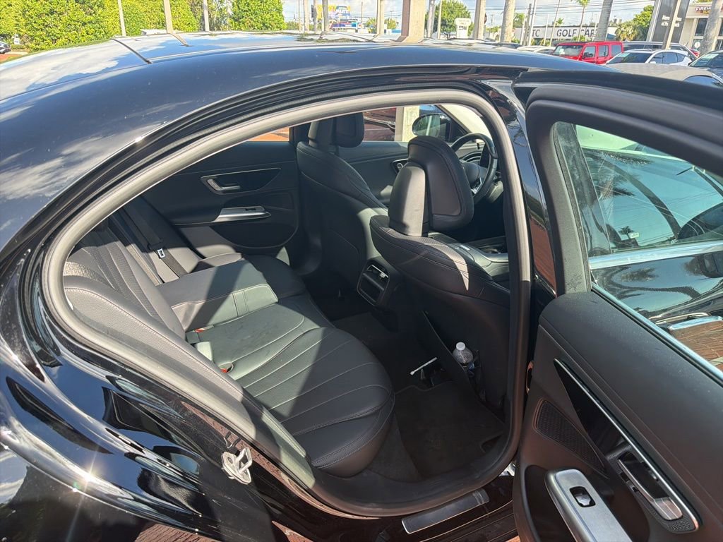 Certified 2025 Mercedes-Benz E 350 Sedan image 5