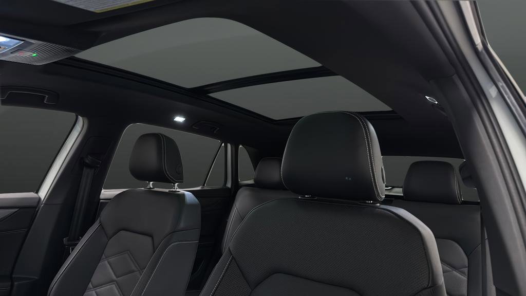 Used 2024 Volkswagen Atlas Cross Sport SE w/ Panoramic Sunroof Package AWD/4WD image 11