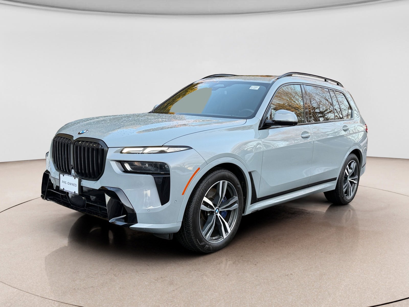 Used 2023 BMW X7 xDrive40i w/ Executive Package image 1