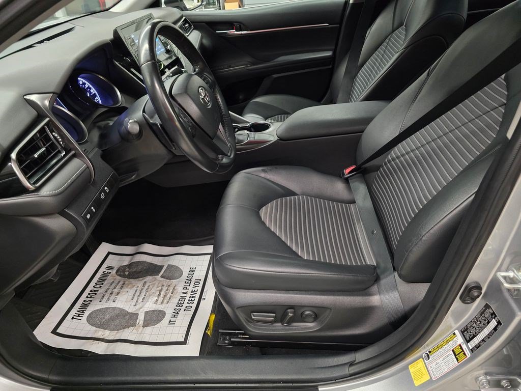 Used 2023 Toyota Camry SE FWD image 16