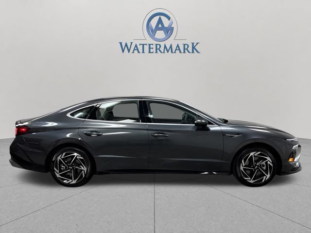 New 2026 Hyundai Sonata SEL FWD image 9