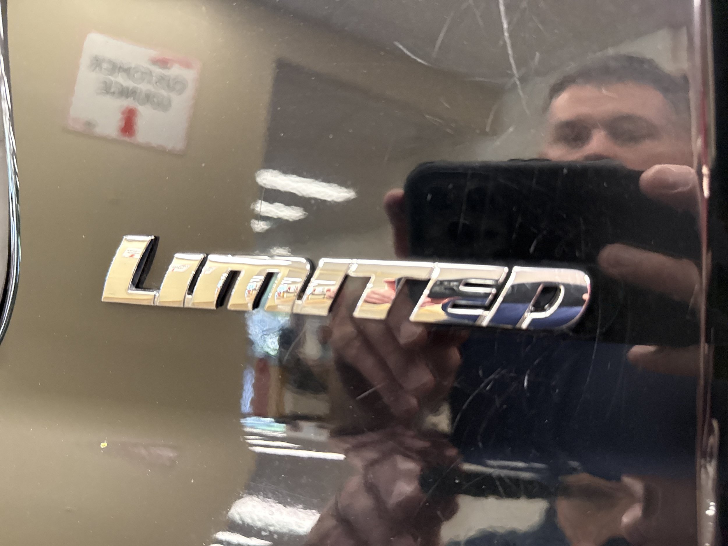 Used 2019 Toyota Tundra Limited w/ Limited Premium Package AWD/4WD image 6
