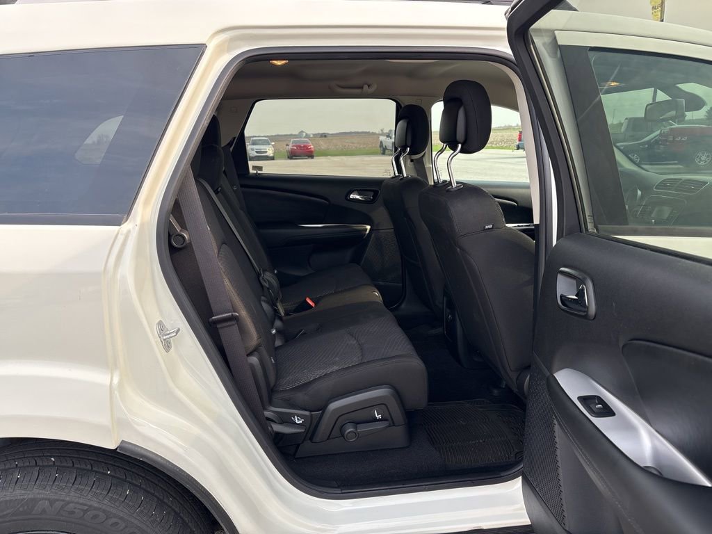 Used 2020 Dodge Journey SE w/ Blacktop Package image 15
