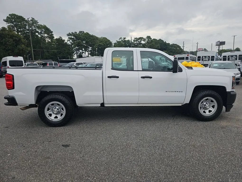 Used 2017 Chevrolet Silverado 1500 W/T w/ Trailering Package RWD image 6