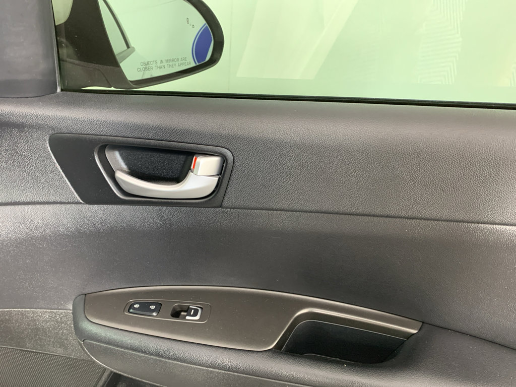 Used 2018 Kia Optima S FWD image 38