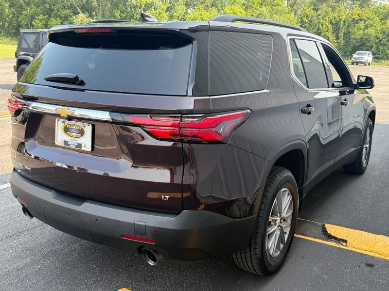 Used 2023 Chevrolet Traverse LT image 6