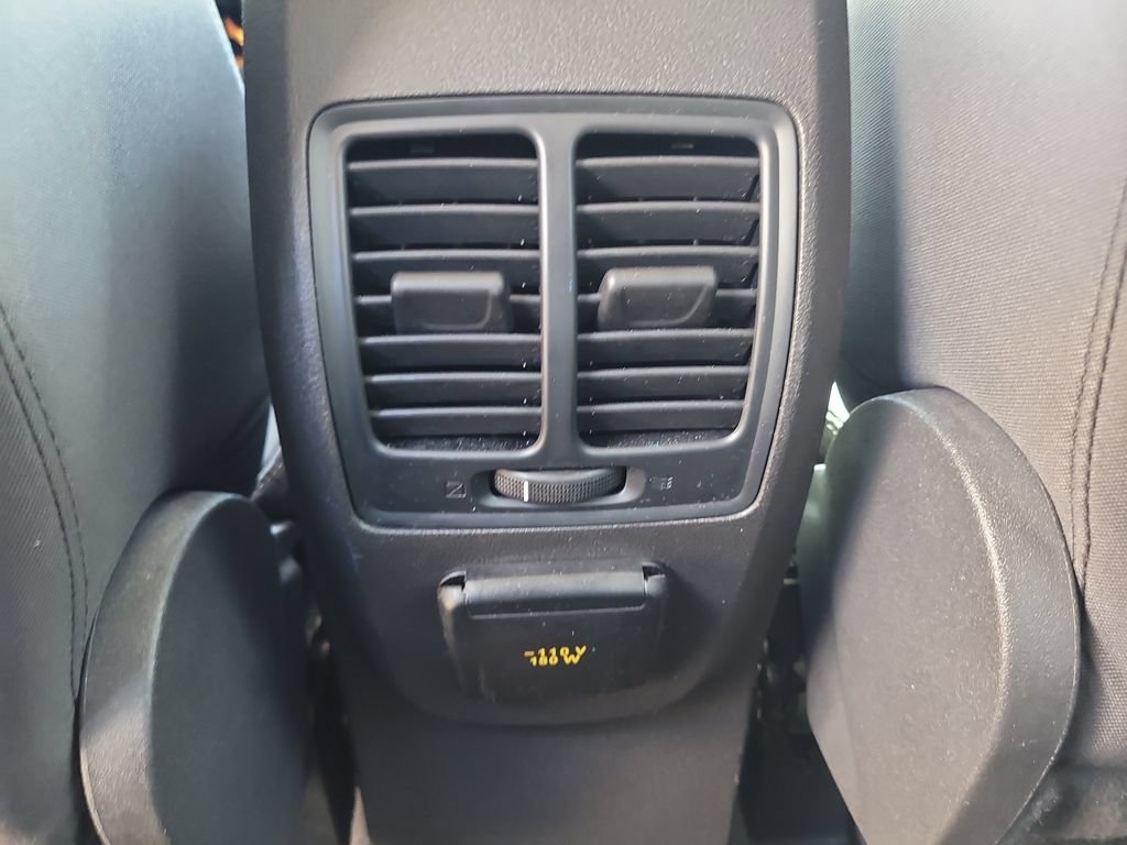 Certified 2018 Ford C-MAX SE FWD image 13