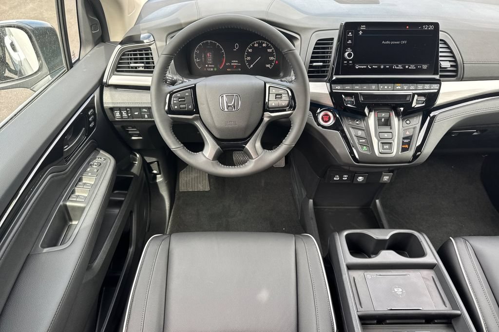 New 2026 Honda Odyssey Touring image 14