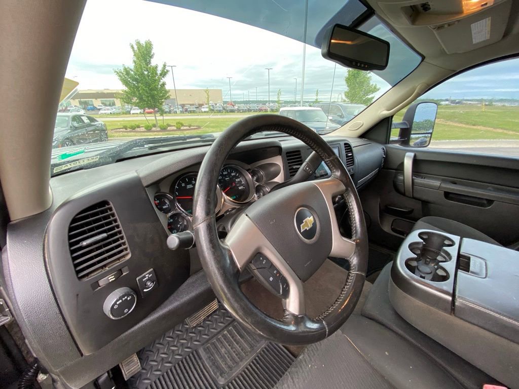 Used 2014 Chevrolet Silverado 2500 LT w/ Convenience Package image 6