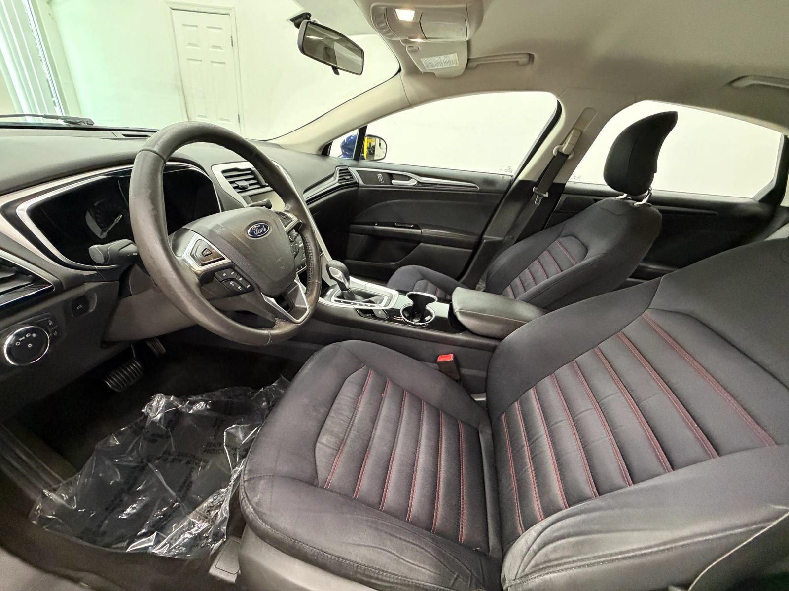 Used 2014 Ford Fusion SE FWD image 14
