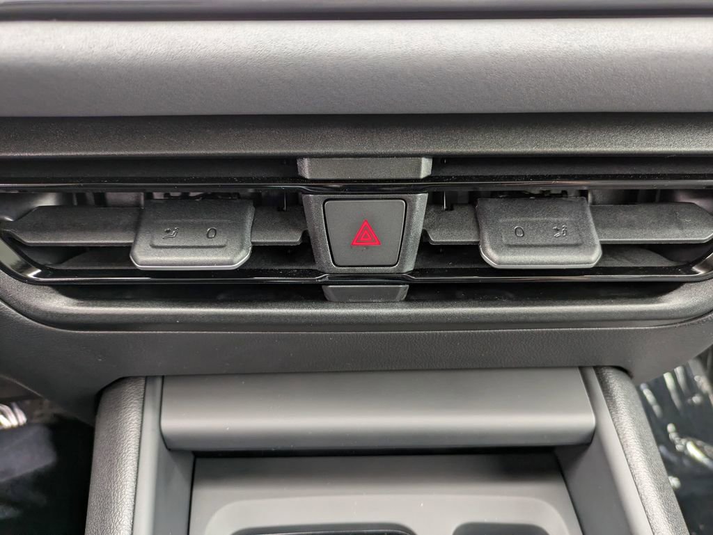 New 2026 Volkswagen Tiguan SE image 25