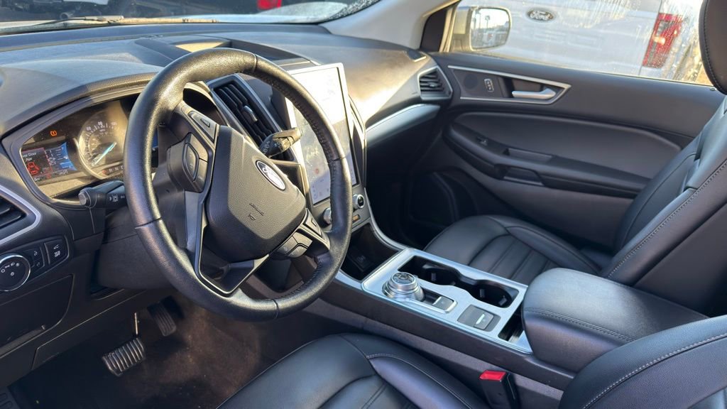 Used 2022 Ford Edge SEL w/ Convenience Package image 9