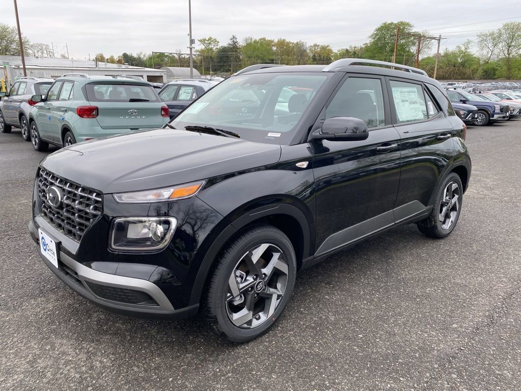 New 2026 Hyundai Venue SEL FWD image 6