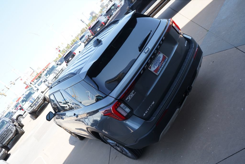 New 2026 Ford Explorer Active w/ Active Comfort Package AWD/4WD image 13