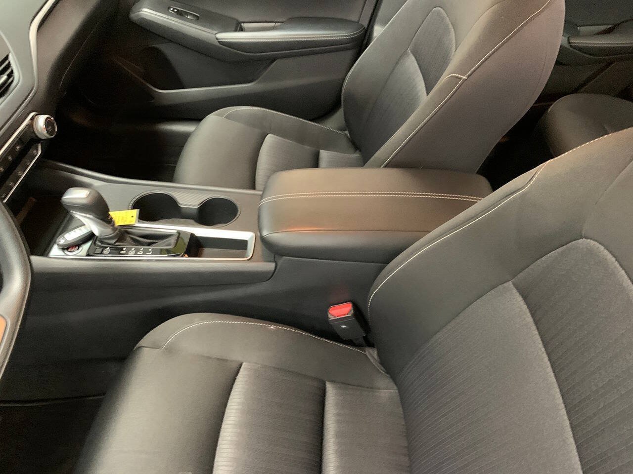 Used 2020 Nissan Altima 2.5 S FWD image 9