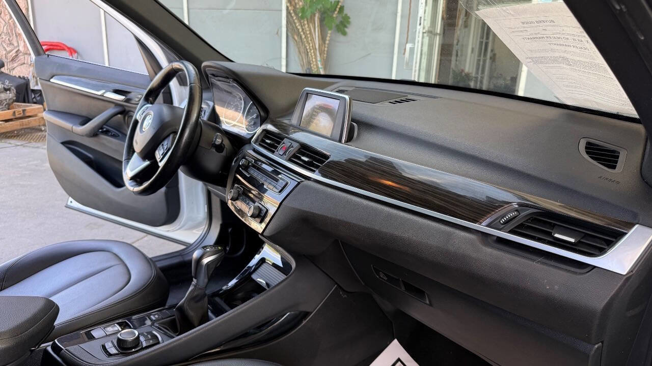 Used 2016 BMW X1 xDrive28i image 17