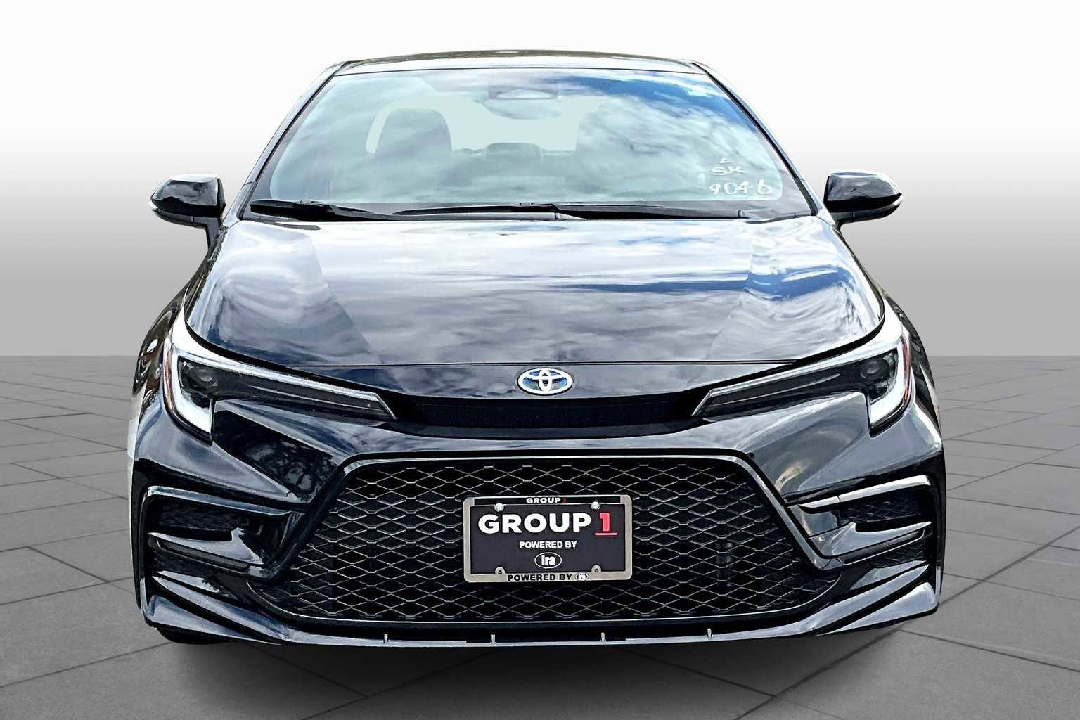 New 2025 Toyota Corolla SE image 3