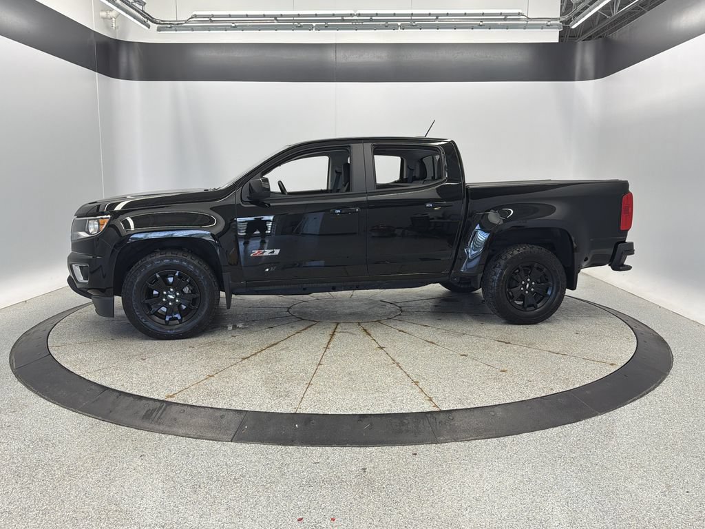 Used 2020 Chevrolet Colorado Z71 w/ Z71 Midnight Edition AWD/4WD image 2