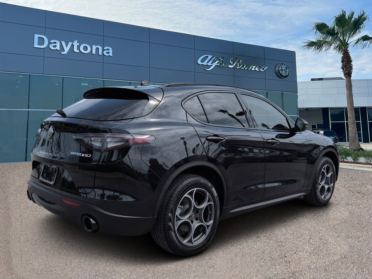New 2026 Alfa Romeo Stelvio Sprint w/ Convenience Package AWD/4WD image 3