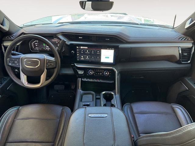 Used 2024 GMC Sierra 3500 Denali w/ Denali Reserve Package AWD/4WD image 10