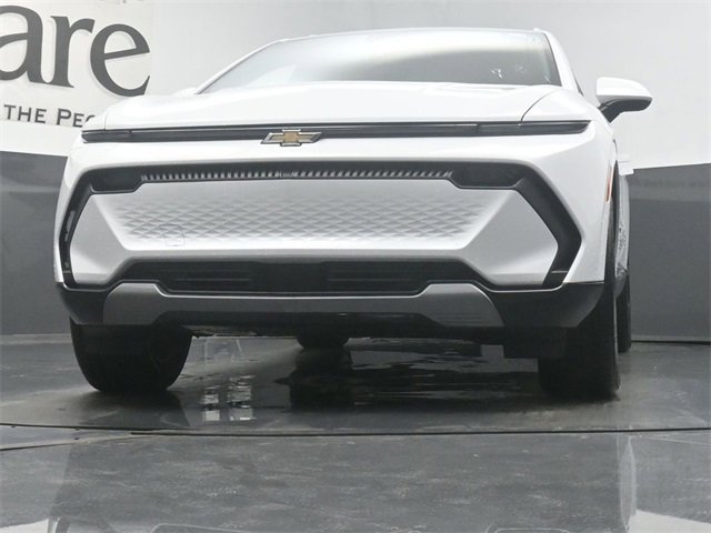 New 2025 Chevrolet Equinox EV LT image 34