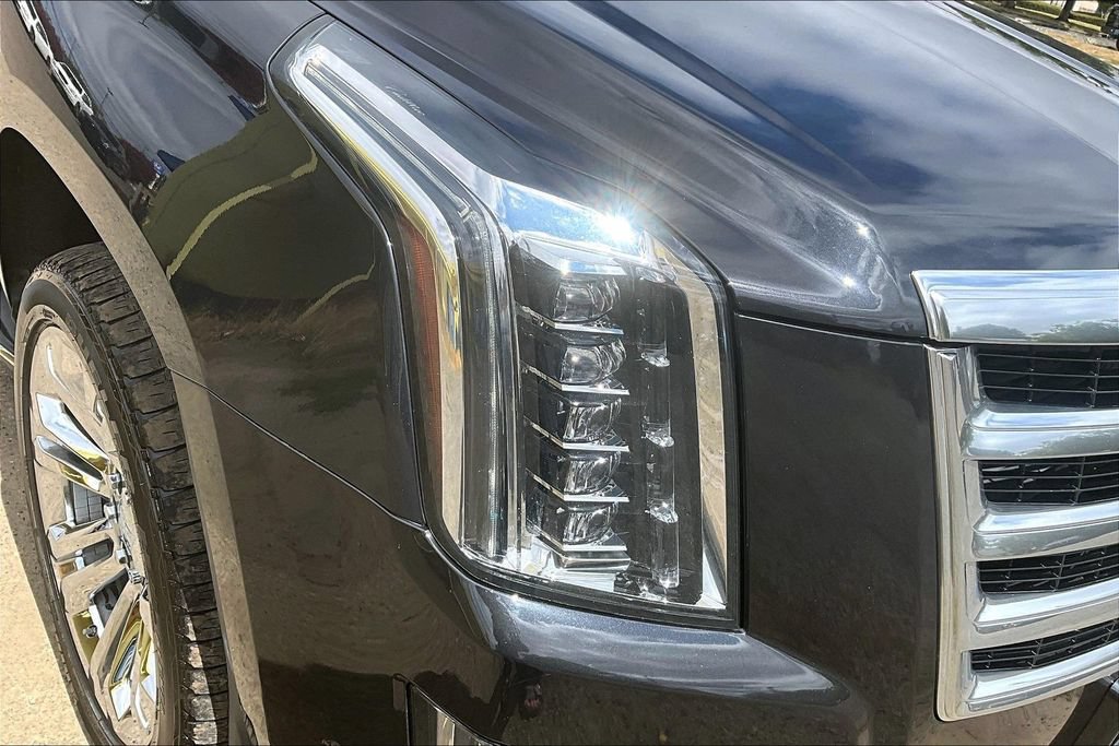 Used 2019 Cadillac Escalade ESV Premium Luxury w/ LPO, Escalade Noir Package AWD/4WD image 27