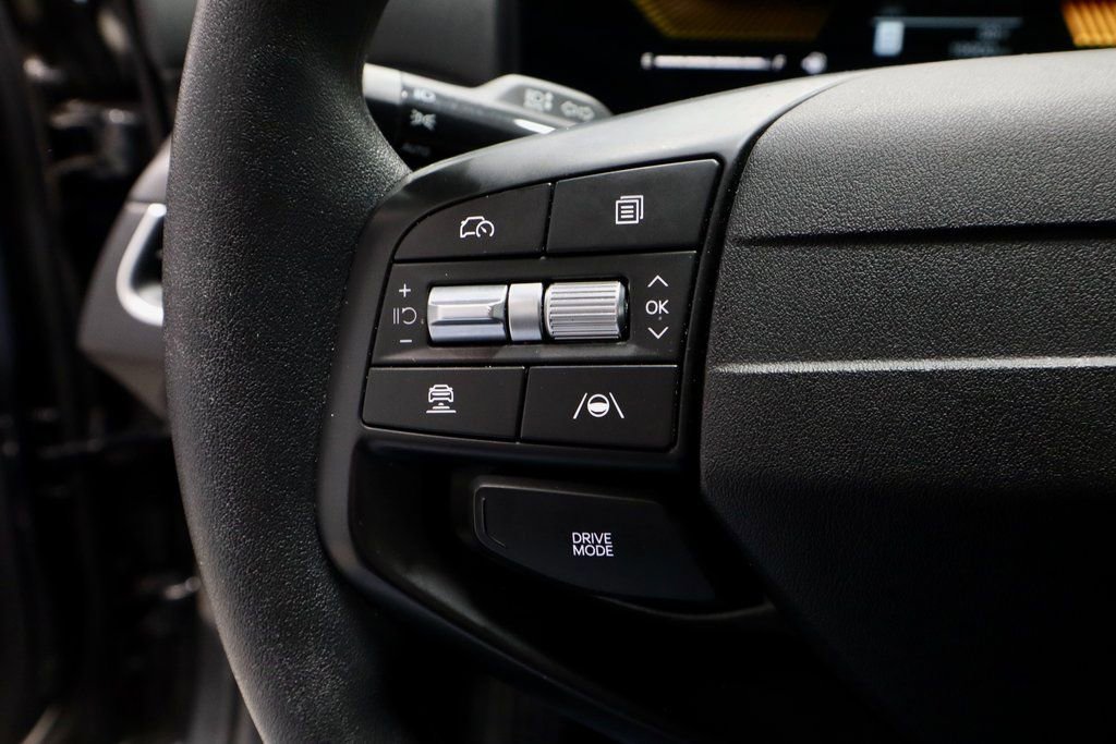 Used 2025 Kia K4 LXS image 27