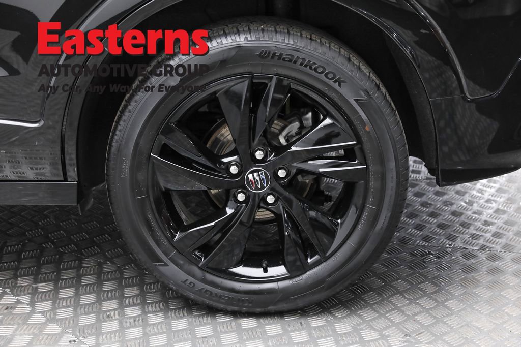 Used 2024 Buick Encore GX Sport Touring image 8