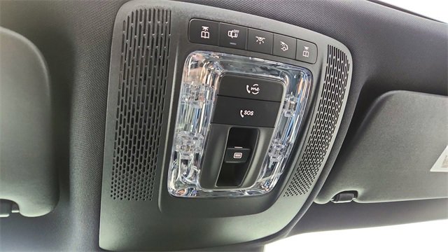 Used 2024 Mercedes-Benz EQB 250+ w/ Driver Assistance Package image 55