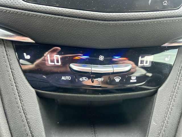 Used 2024 Cadillac XT6 Luxury FWD image 23
