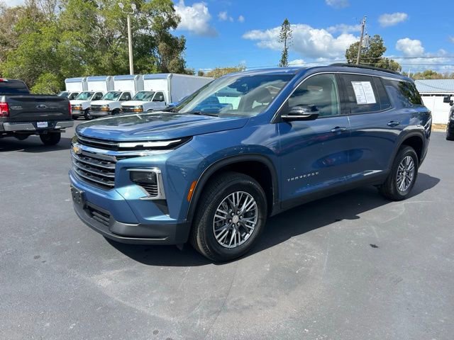 Certified 2025 Chevrolet Traverse LT image 3