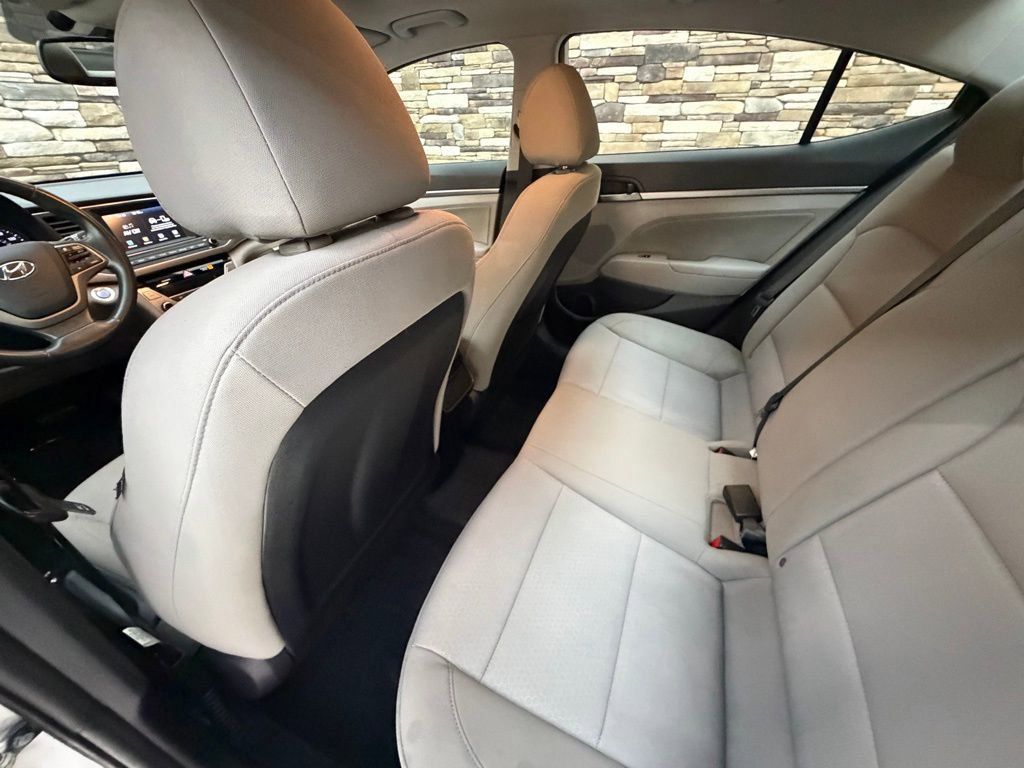 Used 2018 Hyundai Elantra Value Edition FWD image 27