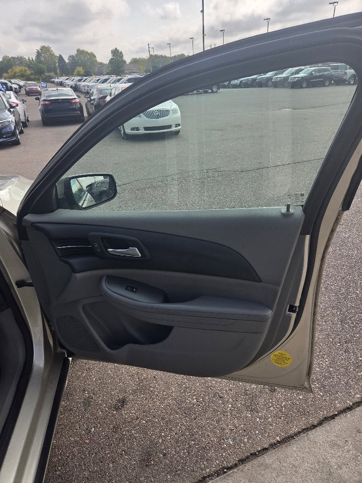 Used 2013 Chevrolet Malibu LS w/ Protection Package image 16