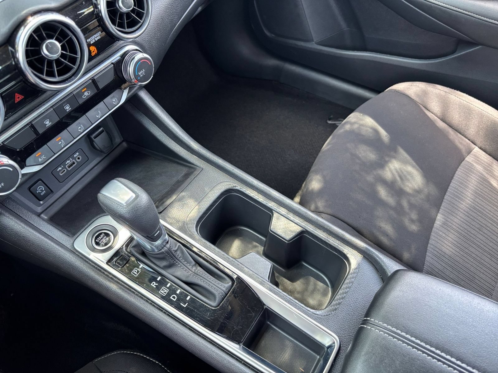 Used 2025 Nissan Sentra SV FWD image 38
