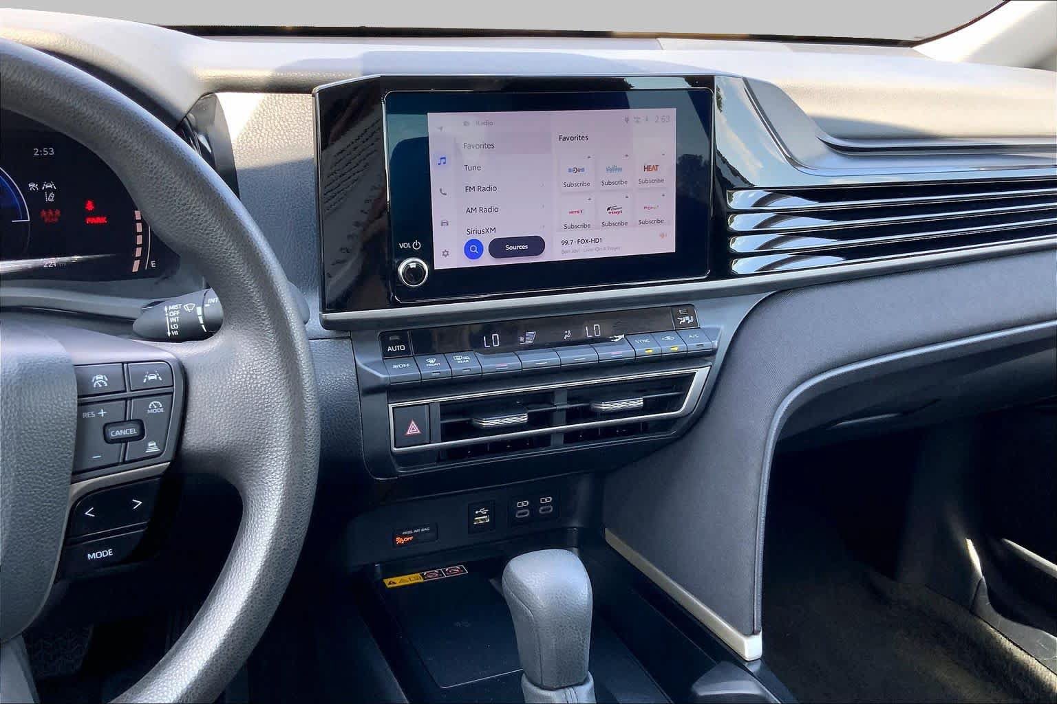 Used 2025 Toyota Camry LE FWD image 7